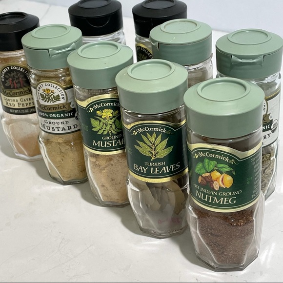 McCormick Vintage Spice jars - pick one - Picture 1 of 8